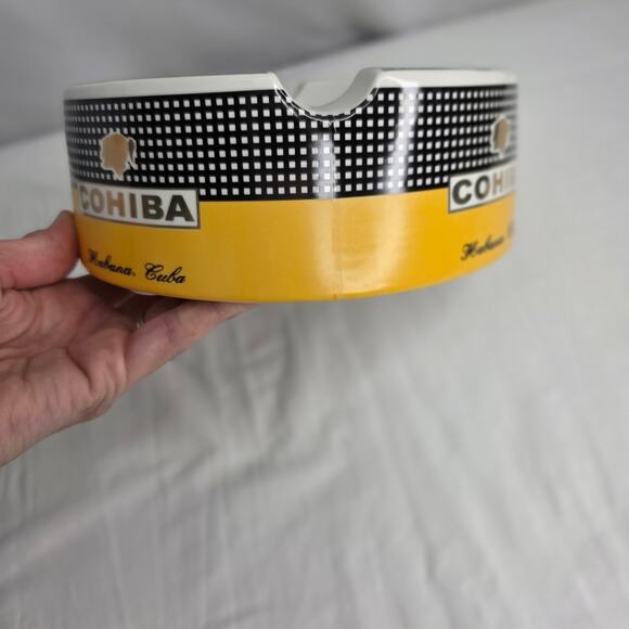 Large Round Ceramic  4 Cigar  Rest Holder Ashtray Black, Yellow White - Picture 6 of 12